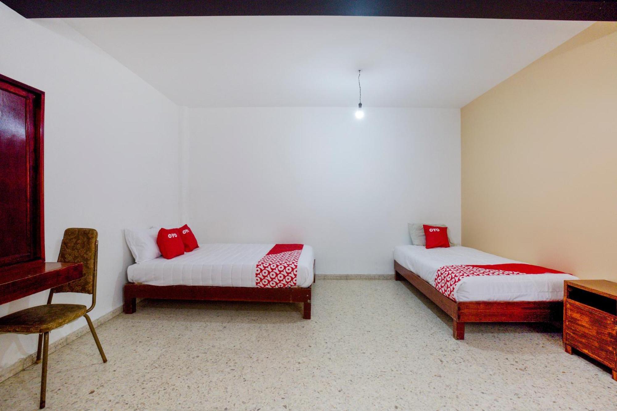 Hotel Oyo Emperador, Oaxaca