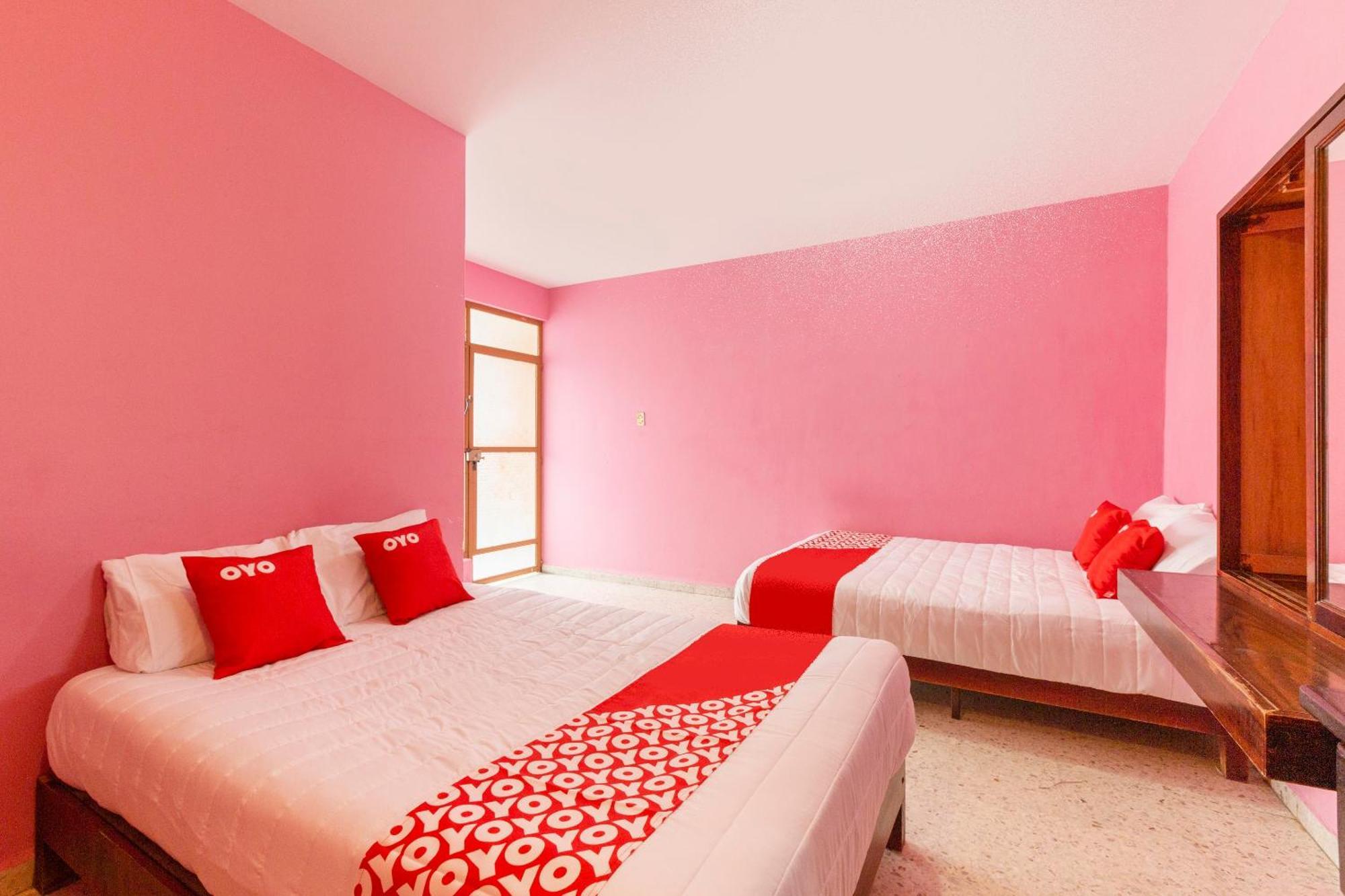 Hotel Oyo Emperador, 3*
