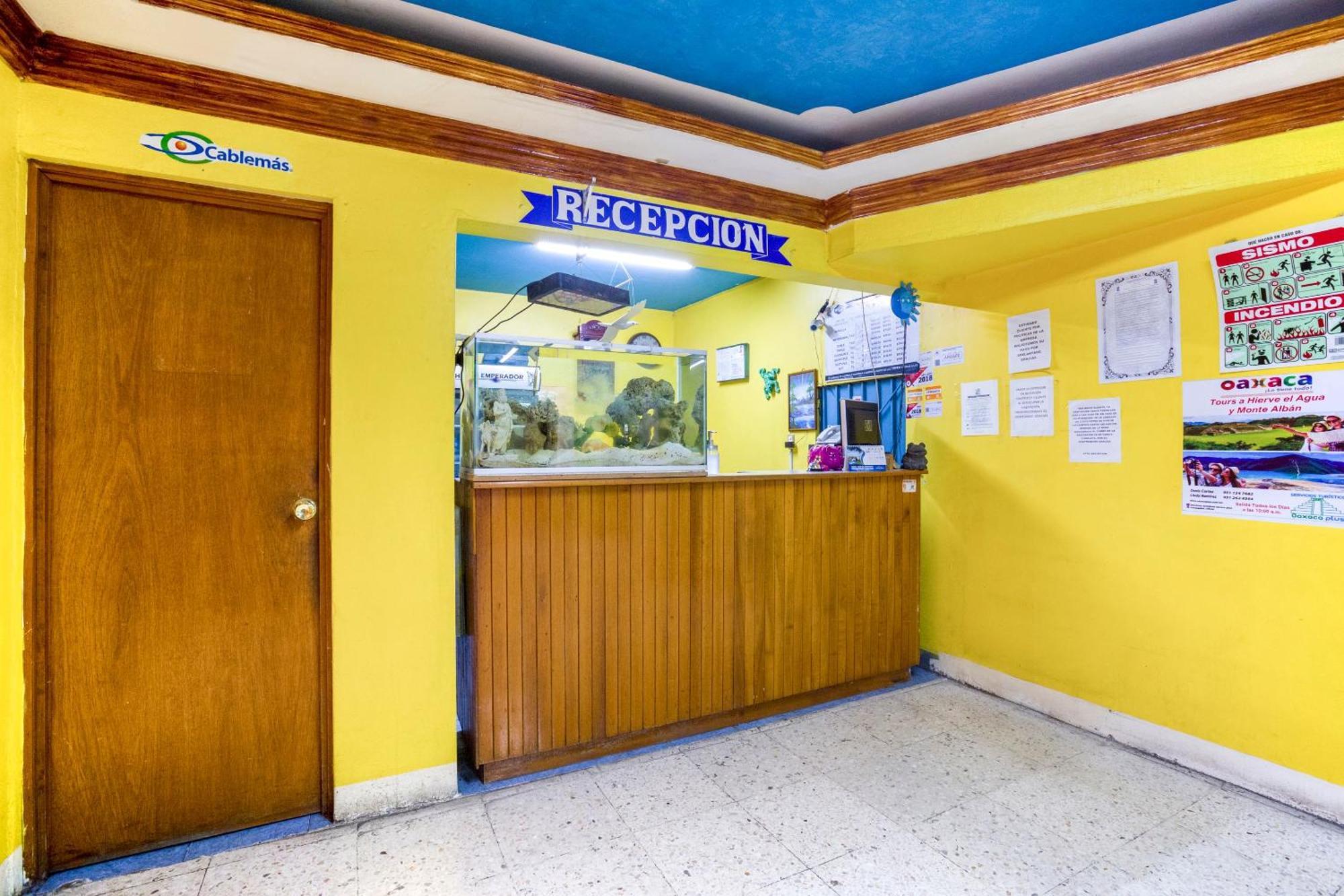 Hotel Oyo Emperador, Oaxaca